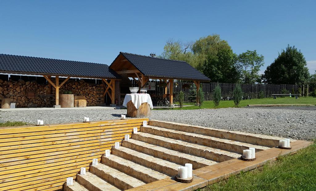 Villa Swiss Сэчеле Экстерьер фото